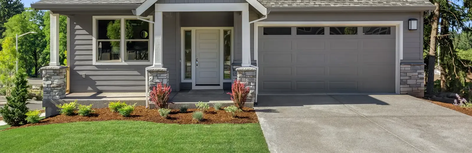 perimeter pest control, house exterior
